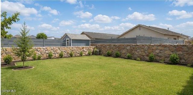 2144 Purple Valley Road, Socorro, TX 79927