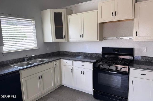2144 Purple Valley Road, Socorro, TX 79927