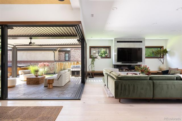 1240 S Elizabeth Street, Denver, CO 80210