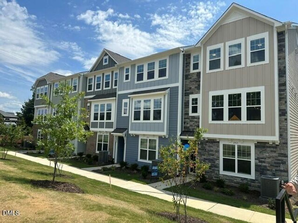 2913 Richardson Road 475, Apex, NC 27502