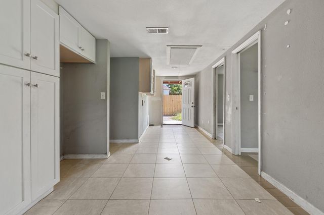7402 Providence Ave, Austin, TX 78752