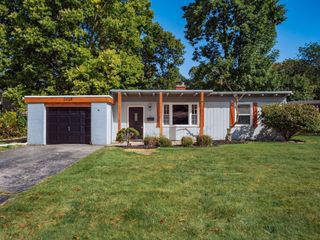 2458 Edgevale Road, Columbus, OH 43221