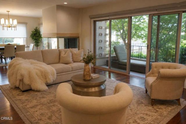 1255 S Orange Grove Boulevard 4, Pasadena, CA 91105