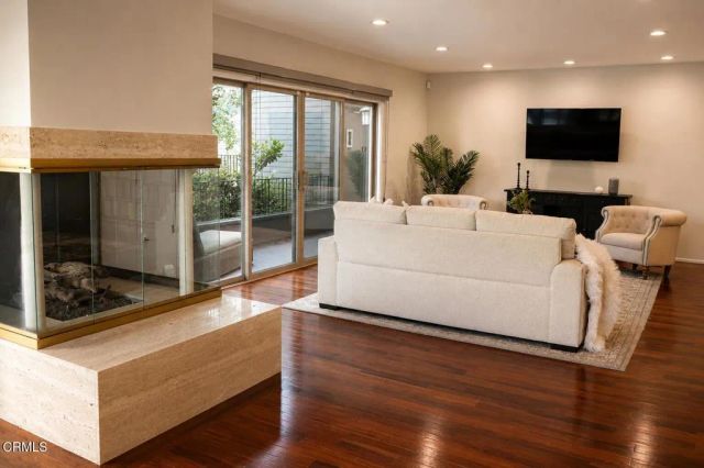 1255 S Orange Grove Boulevard 4, Pasadena, CA 91105