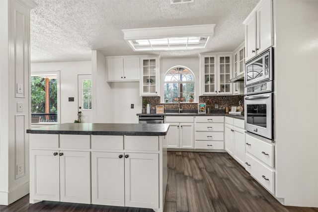 1561 Whitecrest Drive, Whitney, TX 76692