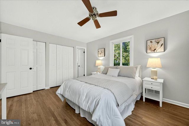 14718 CRANOKE ST, Centreville, VA 20120