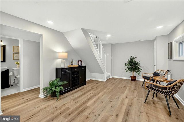 14718 CRANOKE ST, Centreville, VA 20120