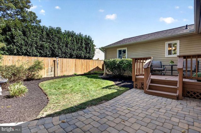 14718 CRANOKE ST, Centreville, VA 20120