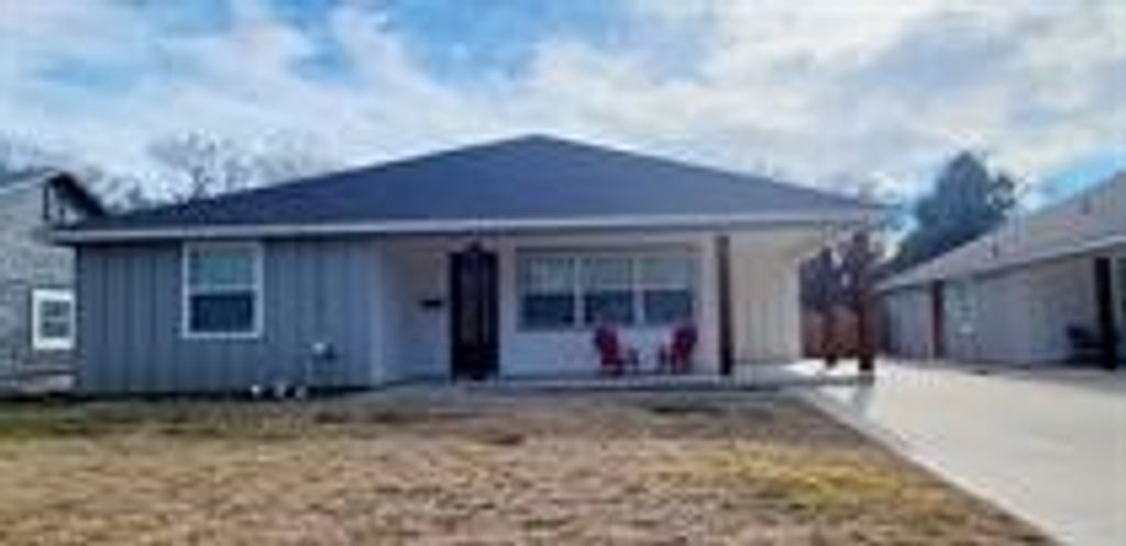 1709 Sycamore 1, Commerce, TX 75428