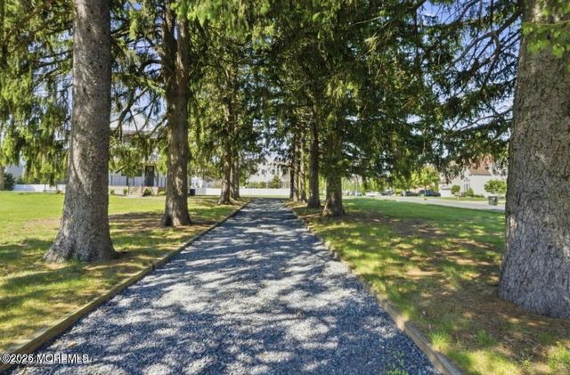 194 Fort Plains Road, Howell, NJ 07731