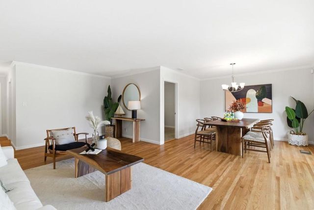 1747 Walnut Drive, Mountain View, CA 94040