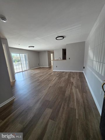 178 NATALIE RD, Riverside, NJ 08075