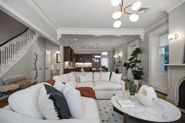 149a Bishop Allen Drive A, Cambridge, MA 02139