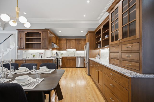 149a Bishop Allen Drive A, Cambridge, MA 02139