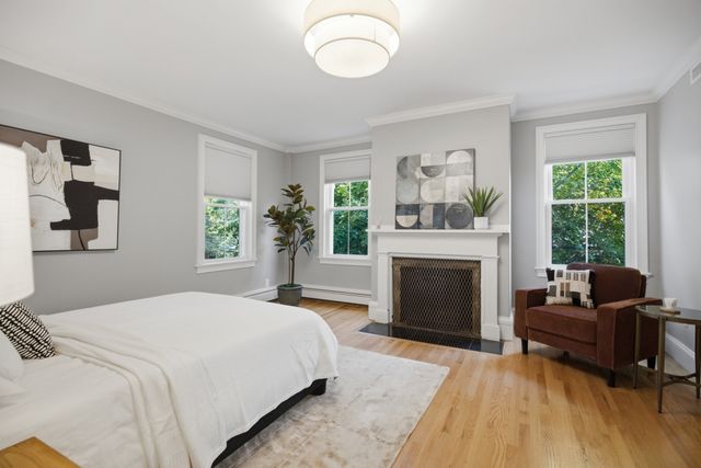 149a Bishop Allen Drive A, Cambridge, MA 02139