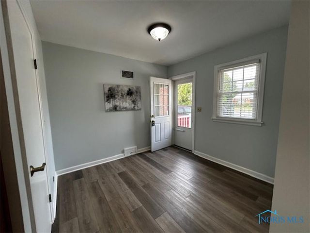 817 Oakwood Avenue, Bryan, OH 43506