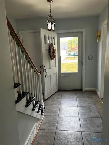 817 Oakwood Avenue, Bryan, OH 43506