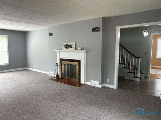 817 Oakwood Avenue, Bryan, OH 43506