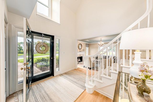 20735 Bartlett DRIVE, Brookfield, WI 53045