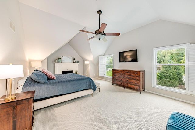 20735 Bartlett DRIVE, Brookfield, WI 53045