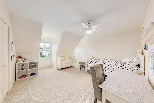 20735 Bartlett DRIVE, Brookfield, WI 53045