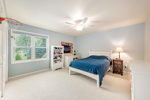 20735 Bartlett DRIVE, Brookfield, WI 53045
