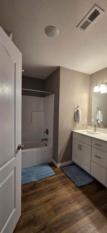123 BARKLEY ST, Clark, MO 65243