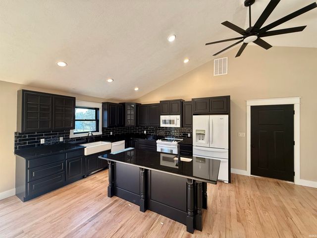 125 Bennett Road, Bedford, IN 47421