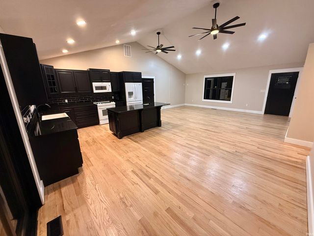 125 Bennett Road, Bedford, IN 47421