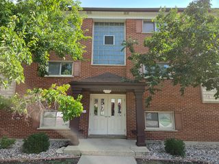 2537 Thatcher Avenue N 1A, River Grove, IL 60171