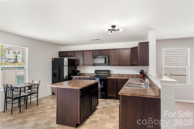 10131 Holly Park Drive, Charlotte, NC 28214