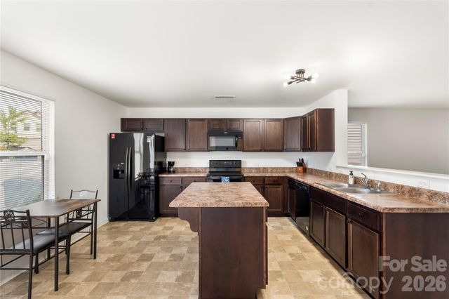 10131 Holly Park Drive, Charlotte, NC 28214