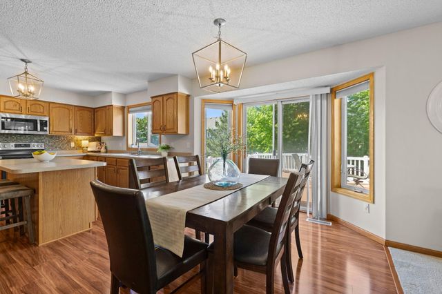 2721 Pampas Court, Shakopee, MN 55379