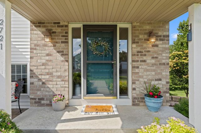 2721 Pampas Court, Shakopee, MN 55379