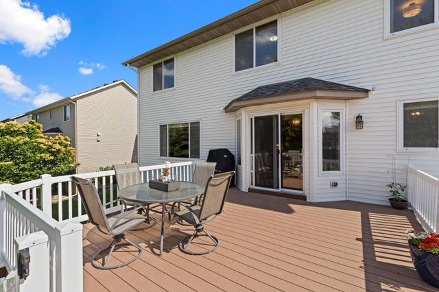 2721 Pampas Court, Shakopee, MN 55379