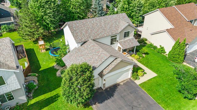 2721 Pampas Court, Shakopee, MN 55379