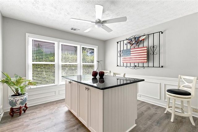 517 Huntgate Road, Woodstock, GA 30189