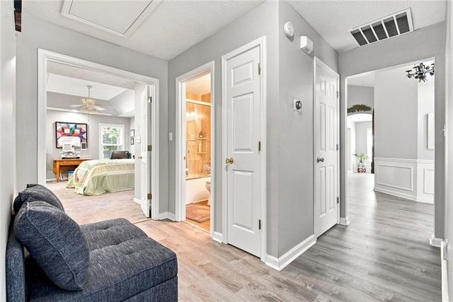 517 Huntgate Road, Woodstock, GA 30189