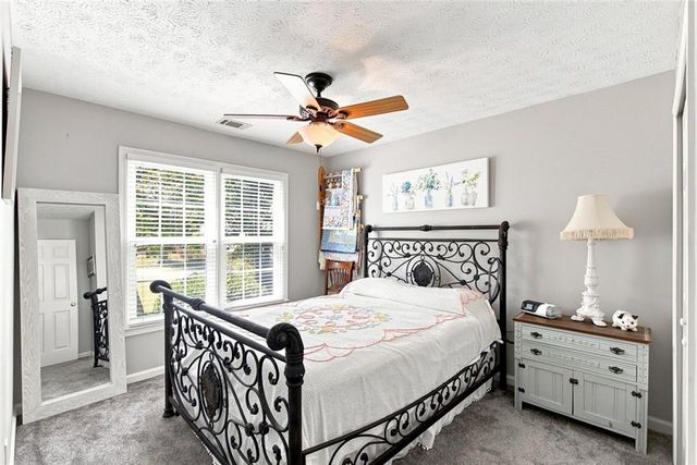 517 Huntgate Road, Woodstock, GA 30189
