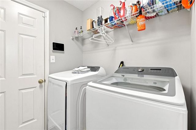 517 Huntgate Road, Woodstock, GA 30189