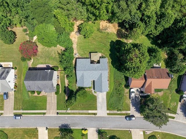 517 Huntgate Road, Woodstock, GA 30189