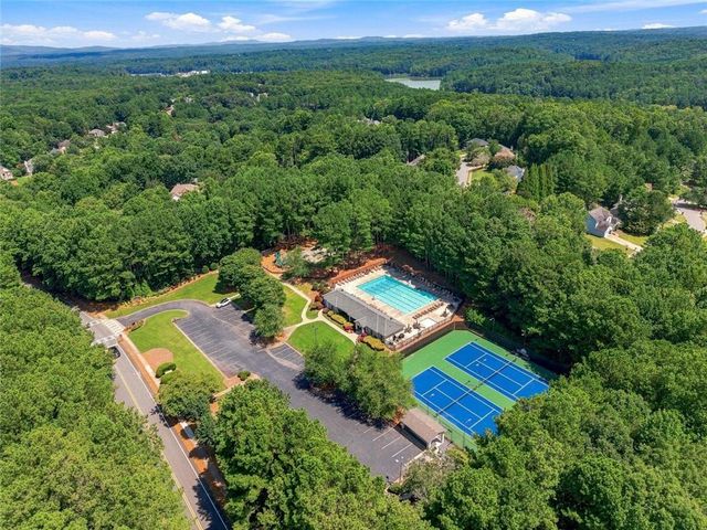517 Huntgate Road, Woodstock, GA 30189