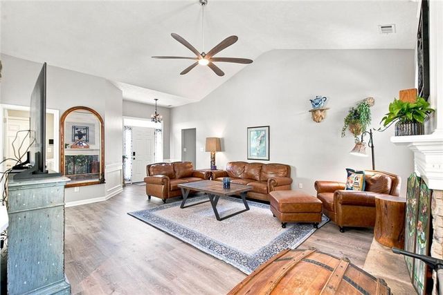 517 Huntgate Road, Woodstock, GA 30189