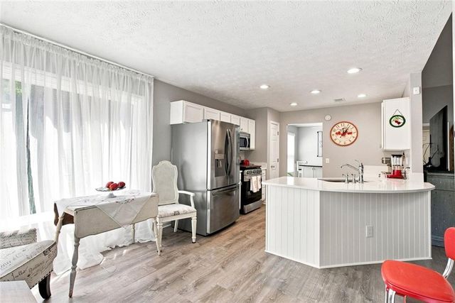517 Huntgate Road, Woodstock, GA 30189