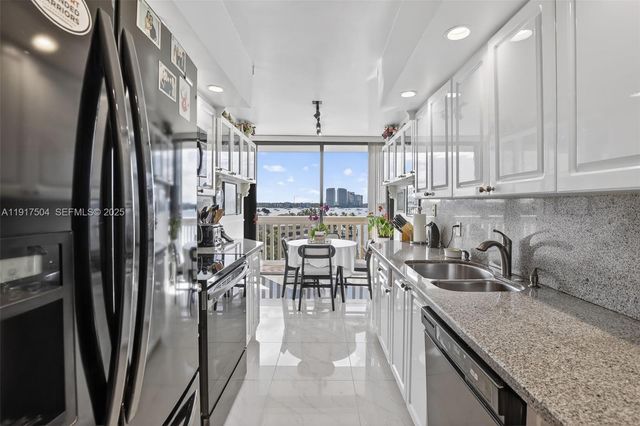1000 Island Boulevard 602, Aventura, FL 33160