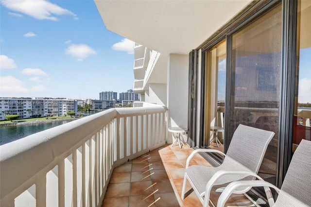 1000 Island Boulevard 602, Aventura, FL 33160