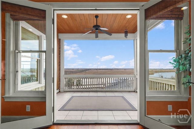 107 Broad Street D, Darien, GA 31305