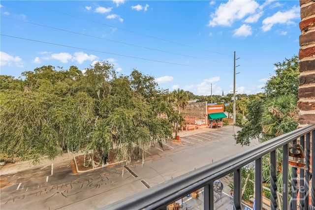 107 Broad Street D, Darien, GA 31305