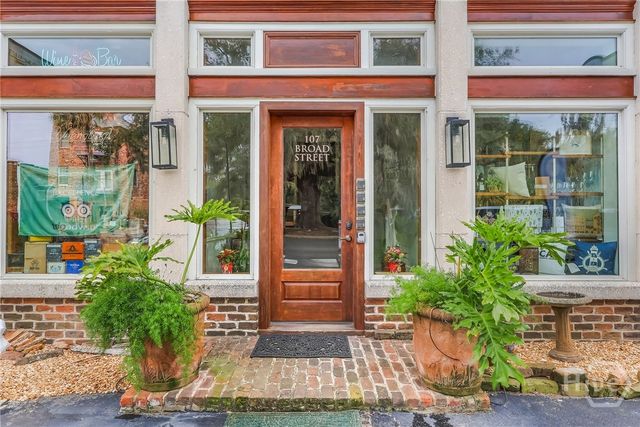 107 Broad Street D, Darien, GA 31305