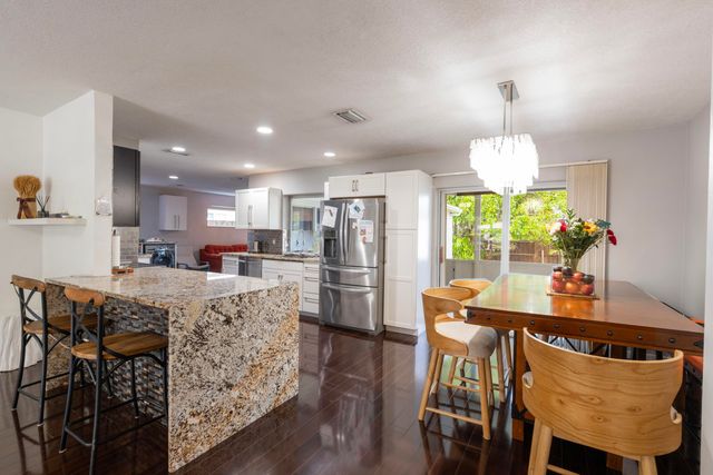 2141 N 56th Avenue, Hollywood, FL 33021